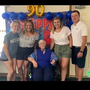 Meet your Posher, Kelsey